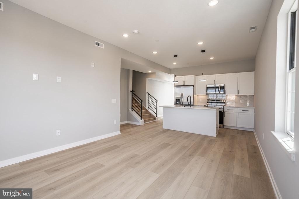 713 S Mildred Street - Photo 0