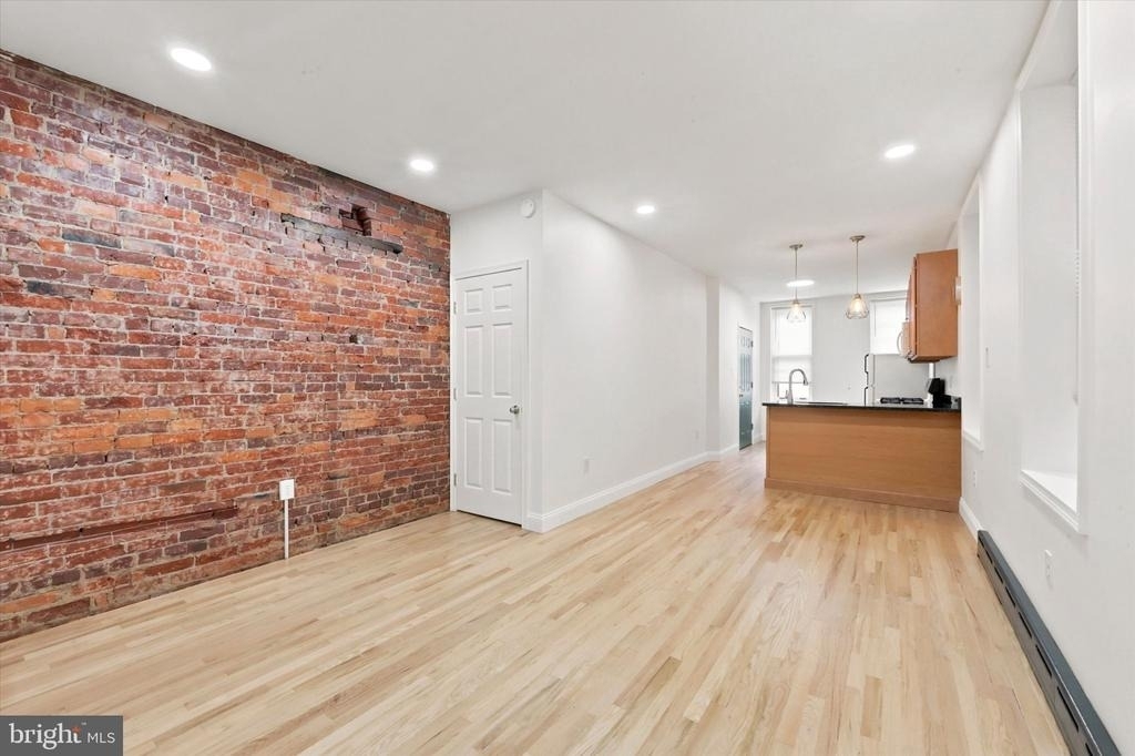 3153.5 Richmond Street - Photo 13