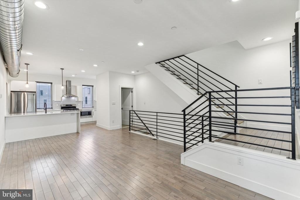 2835 Edgemont Street - Photo 17