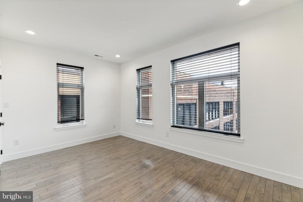 2835 Edgemont Street - Photo 29
