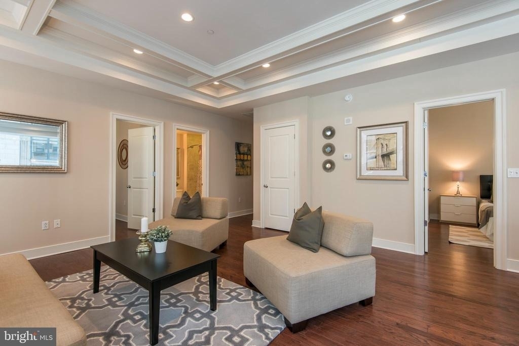 1501 Locust Street - Photo 4