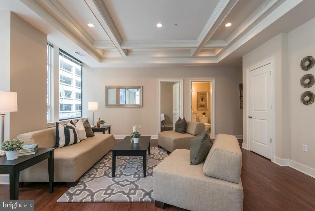 1501 Locust Street - Photo 6
