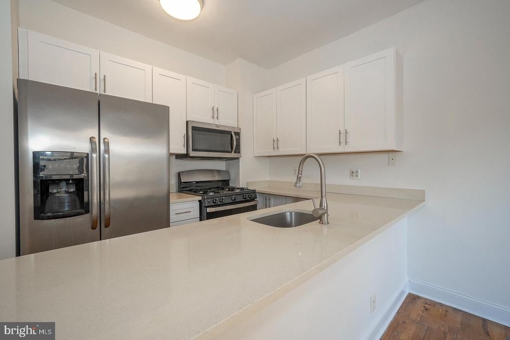 2822 Ogden Street - Photo 7