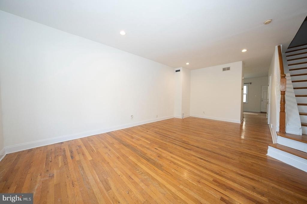 2822 Ogden Street - Photo 2