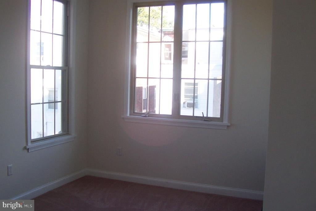 3100 Mount Vernon Street - Photo 4