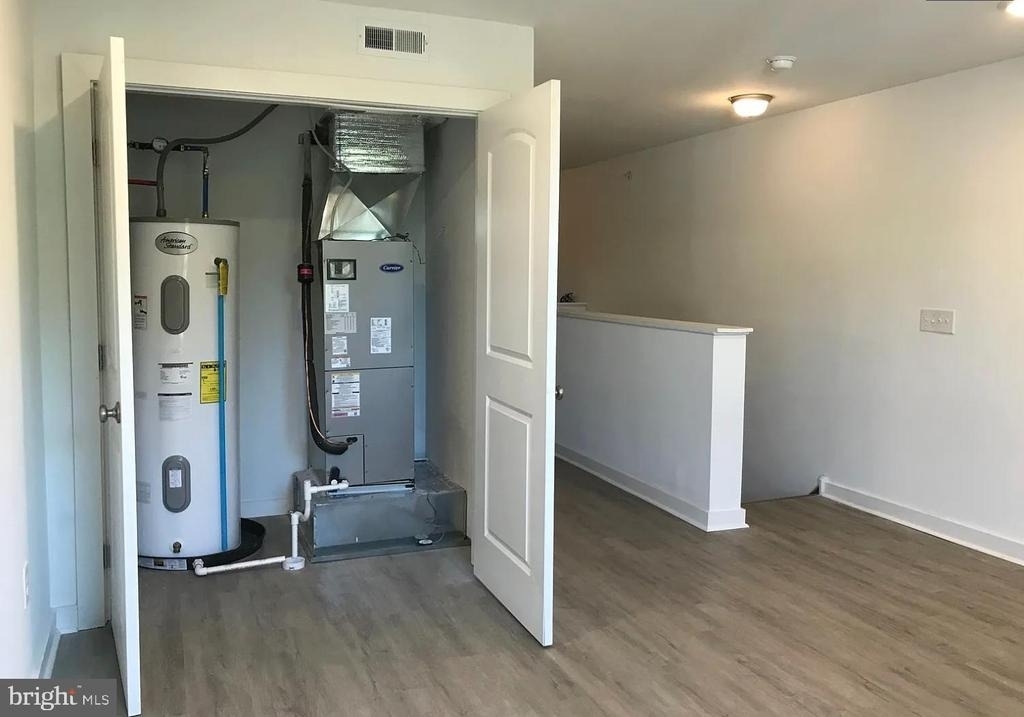 6109 Market Street - Photo 2