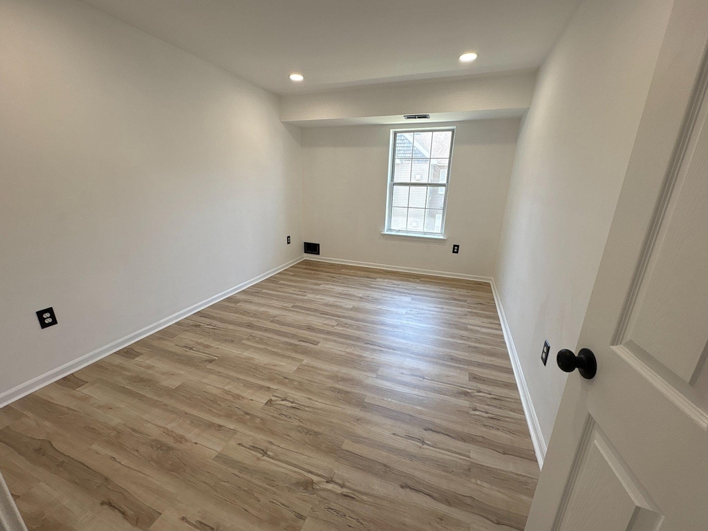 72304 Delaire Landing Road - Photo 34