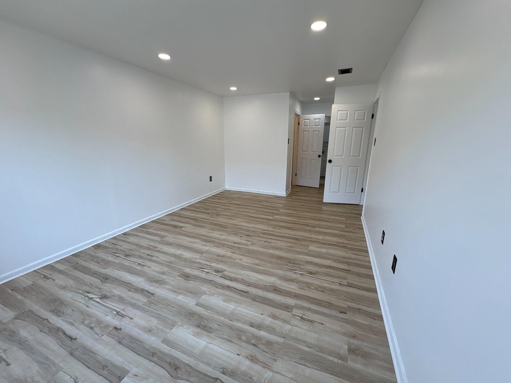 72304 Delaire Landing Road - Photo 25