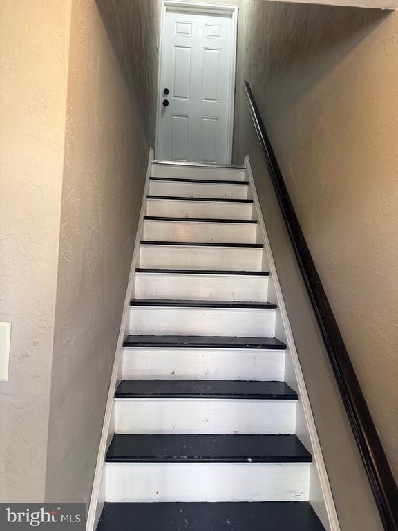326 Van Kirk Street - Photo 1