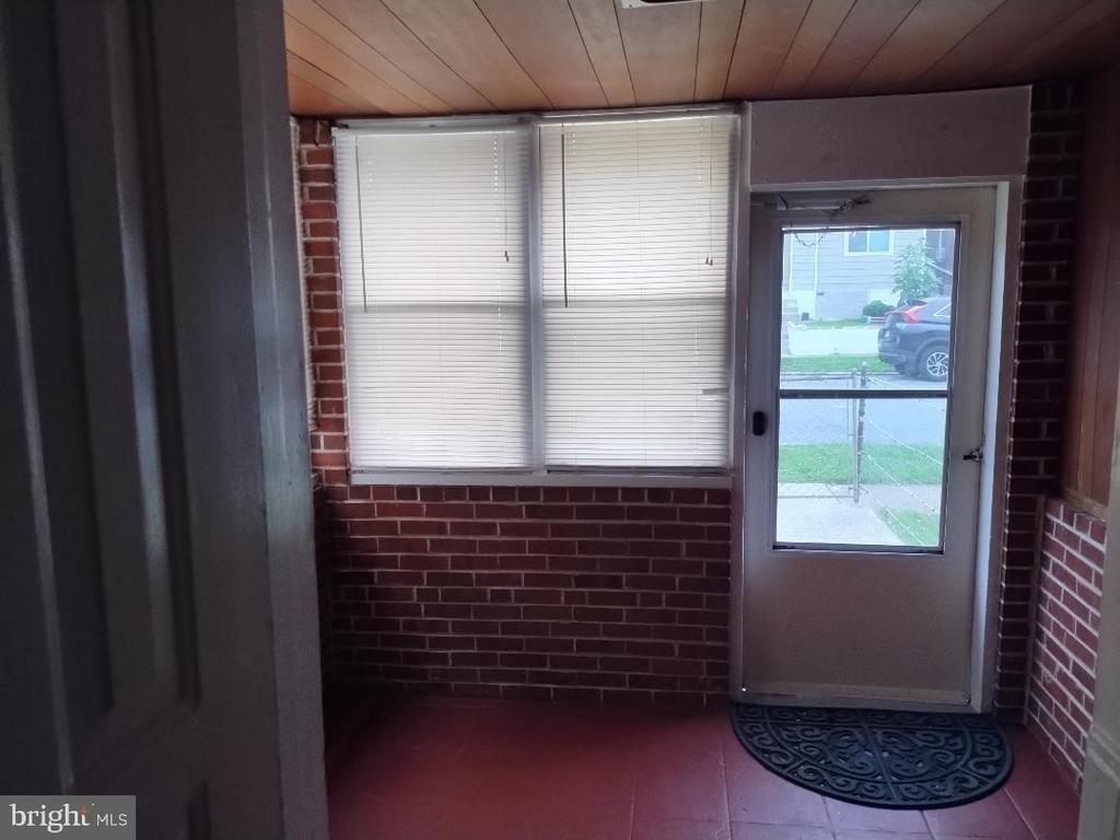 1133 Sterling Avenue - Photo 1