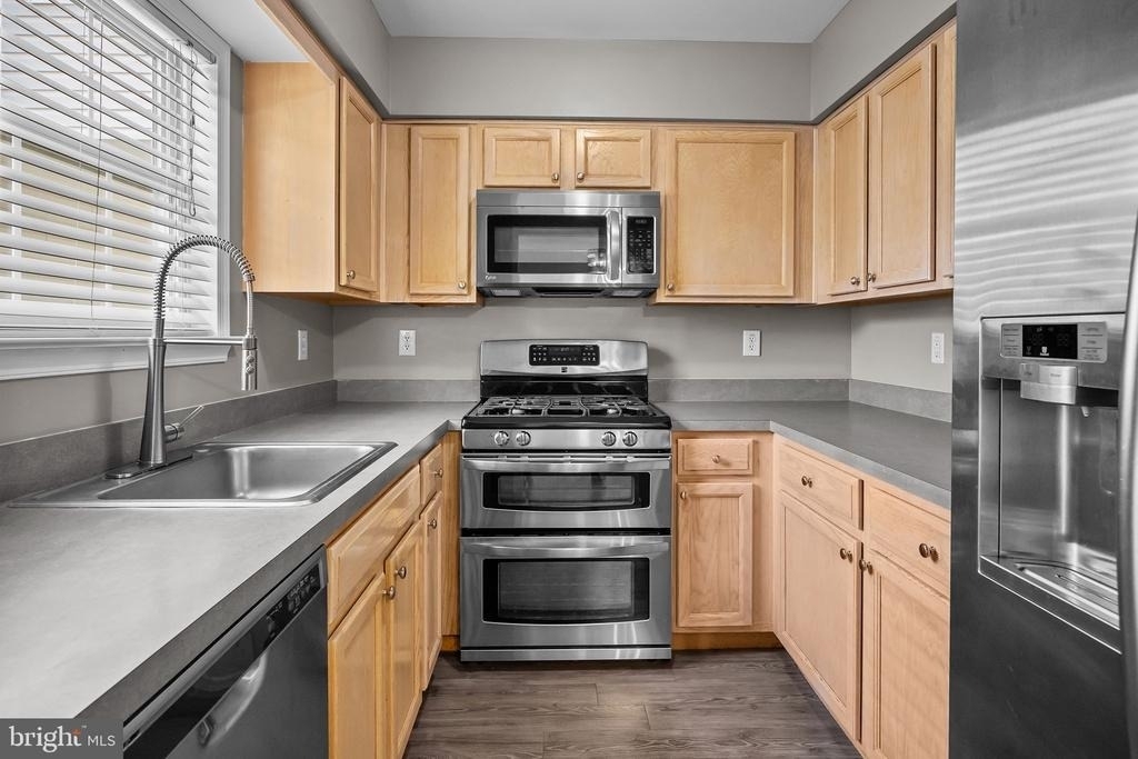 618 Songbird Court - Photo 8