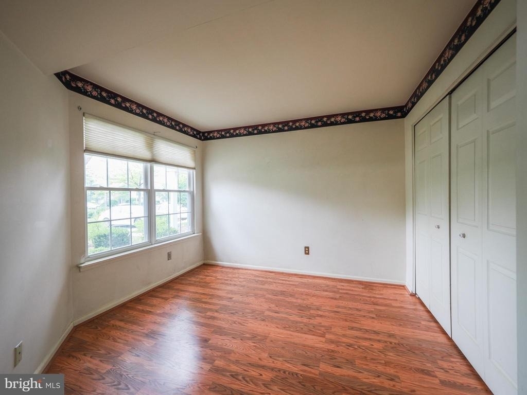 16012 Beacon Hill Drive - Photo 11
