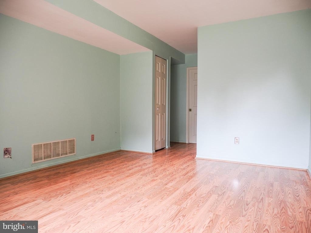 16012 Beacon Hill Drive - Photo 9