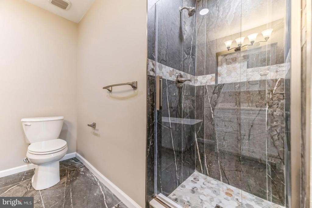 11 Astor Court - Photo 15