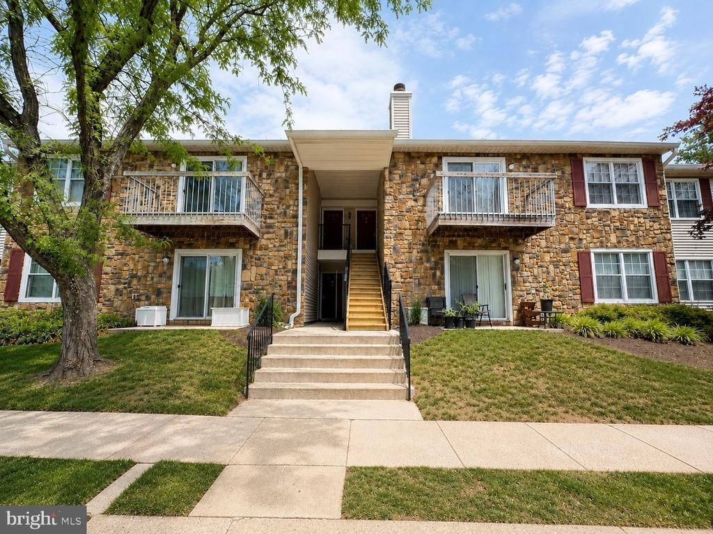 17 Barberry Court - Photo 0
