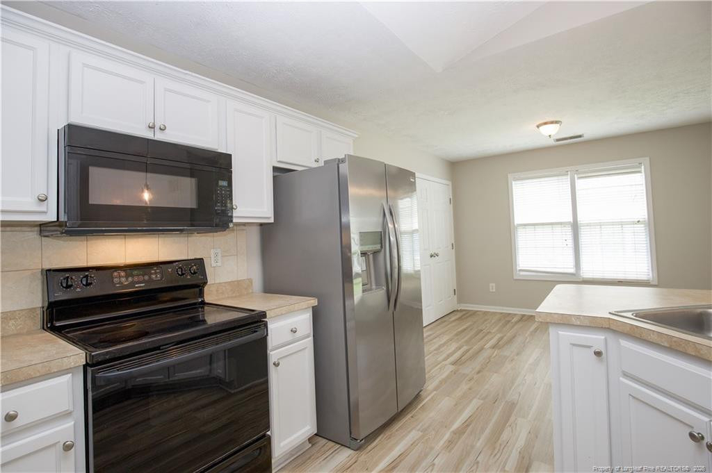 196 Lochwood Drive - Photo 10