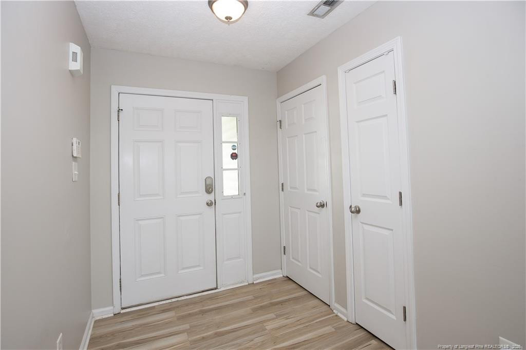196 Lochwood Drive - Photo 3