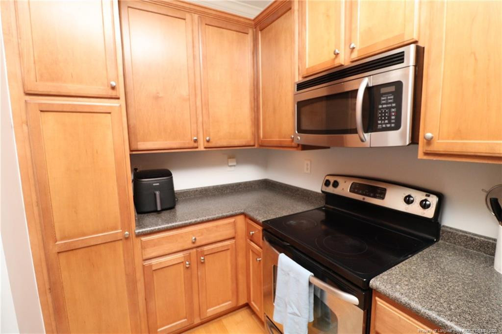 933 Portstewart Drive - Photo 14