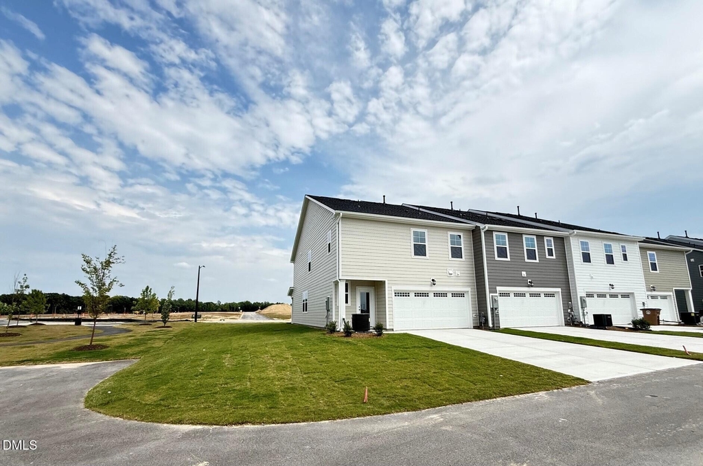 304 Marmalade Sky Lane - Photo 32