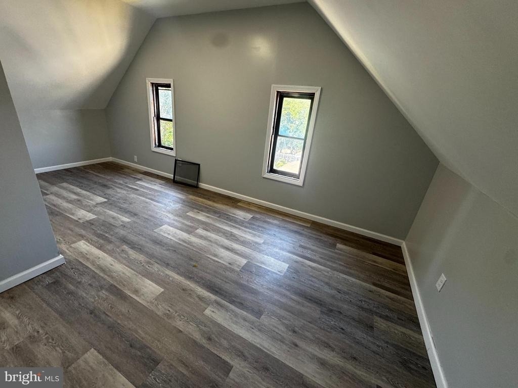 198 South Avenue - Photo 10