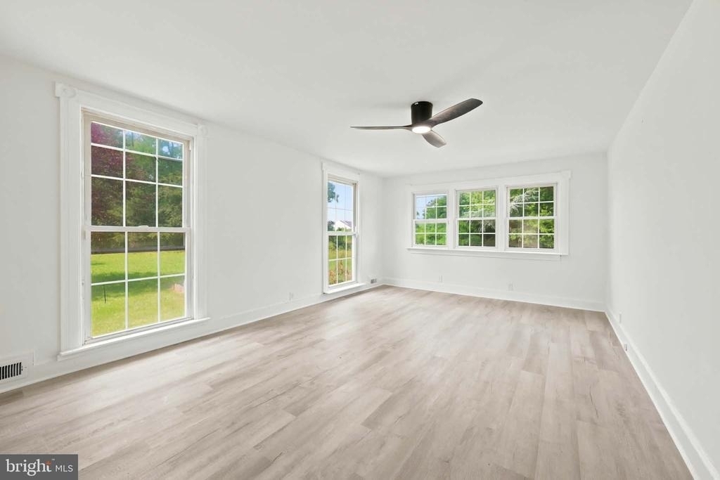 471 Elmwood Road - Photo 8