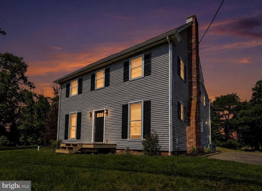 471 Elmwood Road - Photo 4