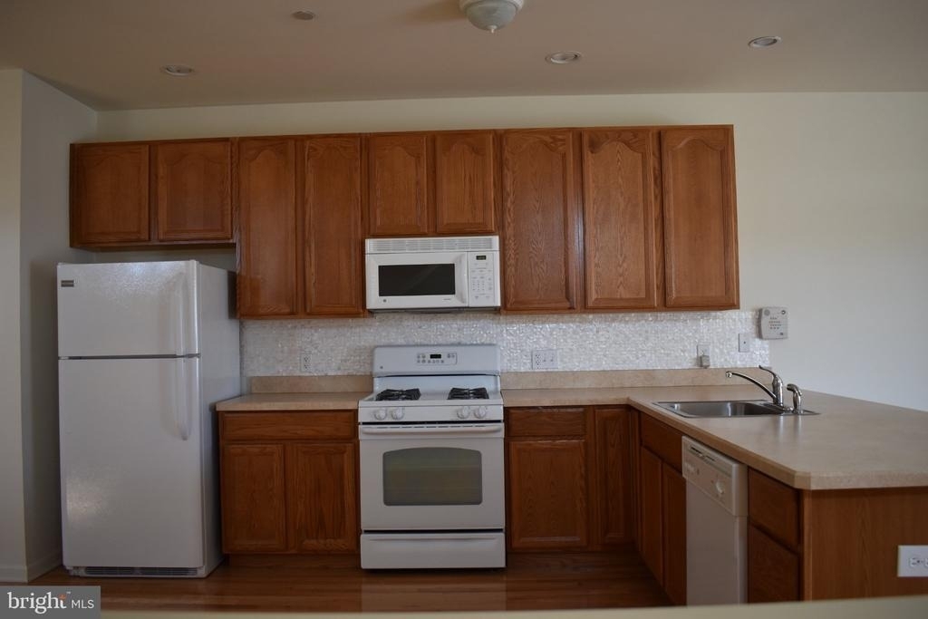 72 Chelsea Court - Photo 6