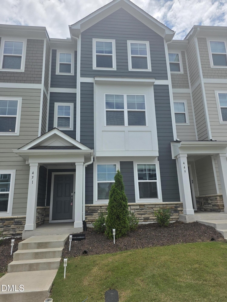 451 Carolina Springs Boulevard - Photo 0