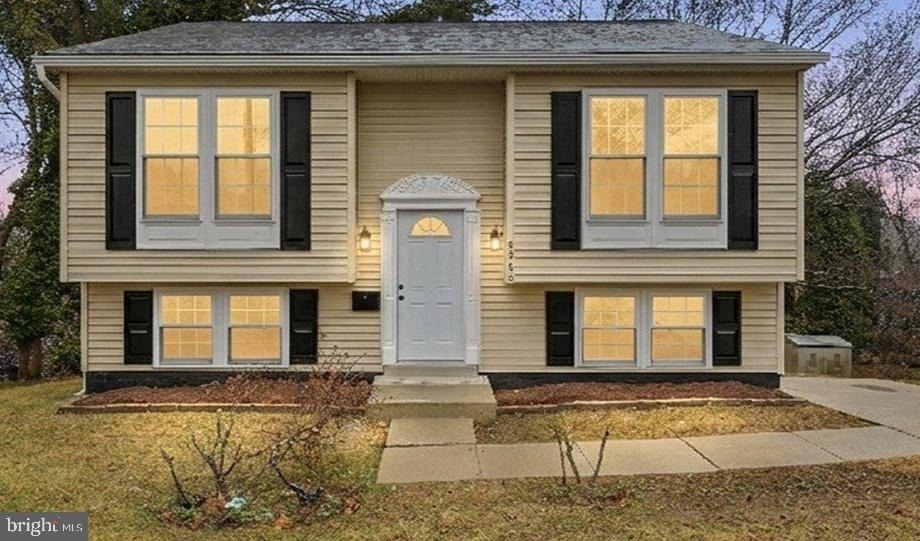 6915 Adel Street - Photo 0