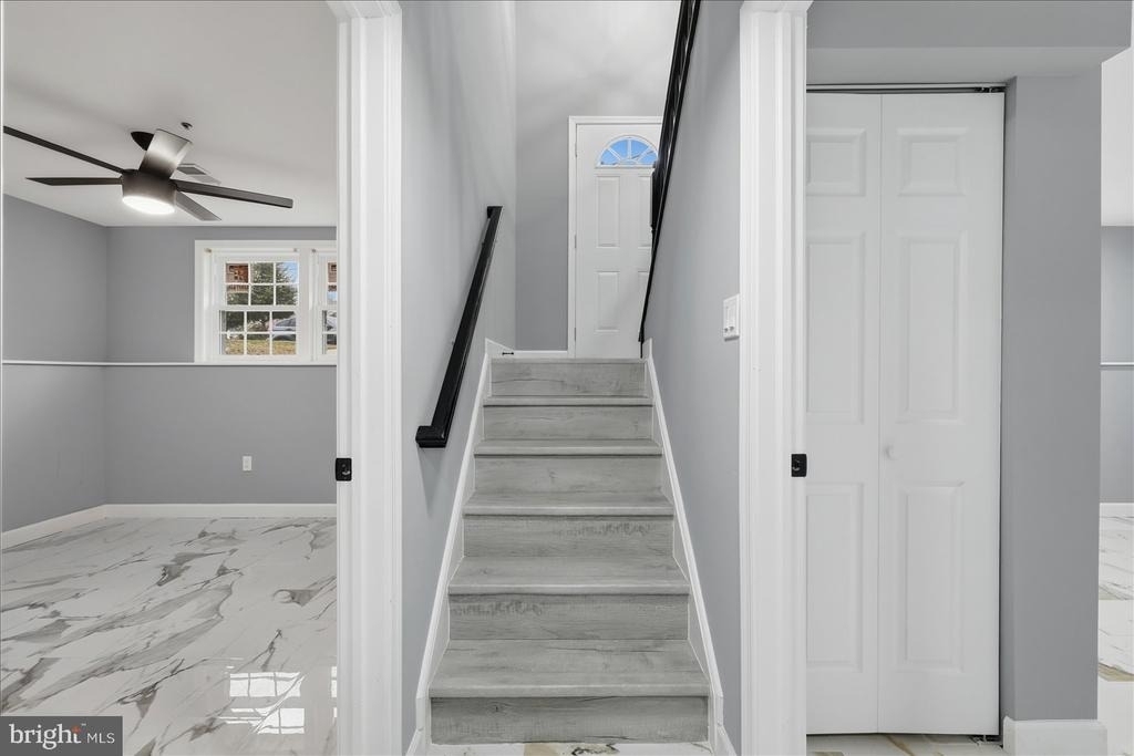 6915 Adel Street - Photo 28