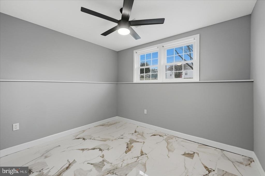 6915 Adel Street - Photo 18
