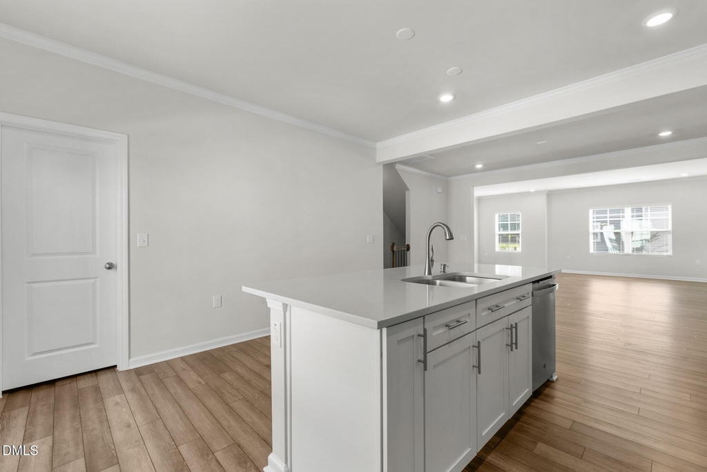 1009 Belloak Way - Photo 11