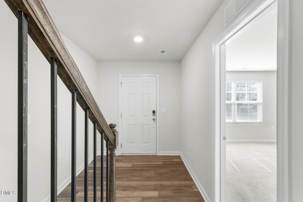 1009 Belloak Way - Photo 1