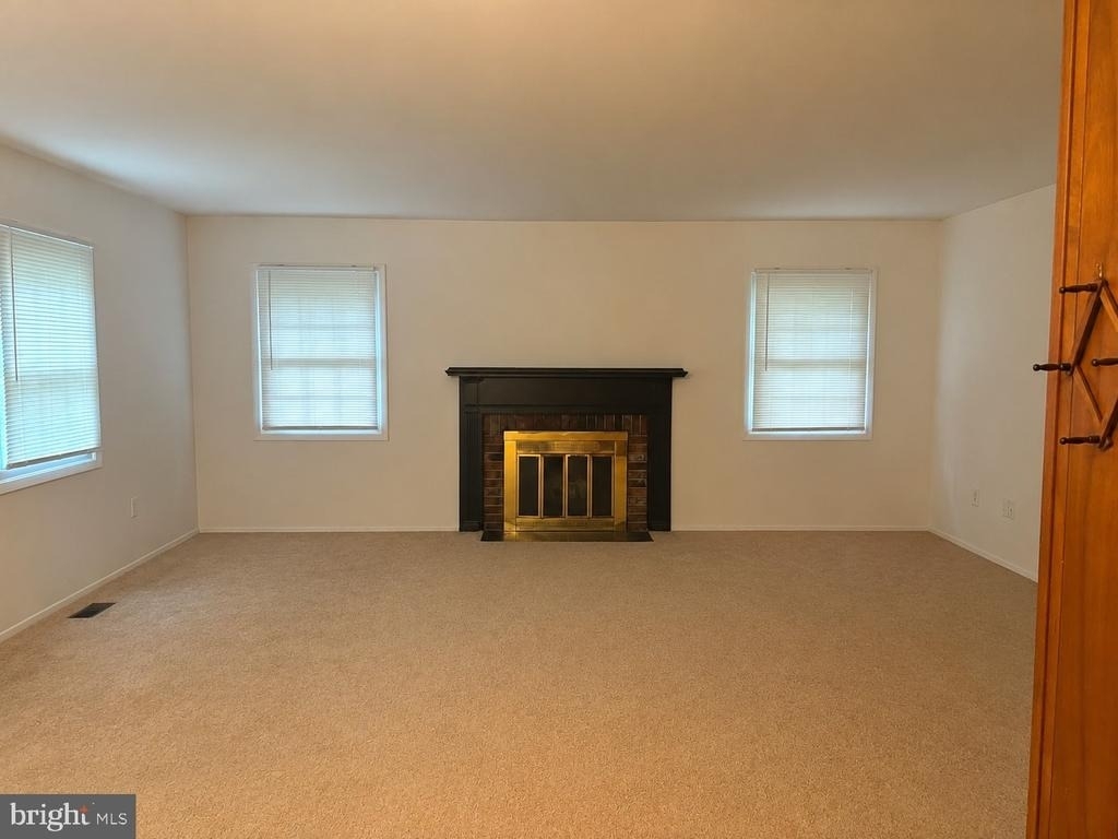 2207 Hyson Place - Photo 2