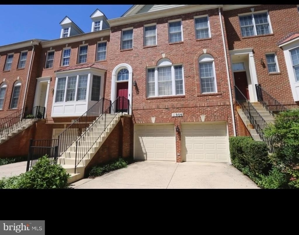 11906 Castlegate Court - Photo 0