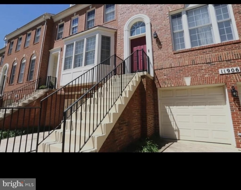 11906 Castlegate Court - Photo 2