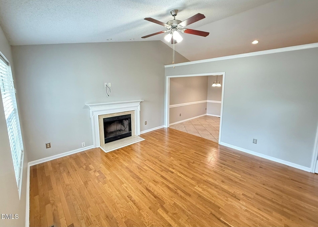 610 E Jones Avenue - Photo 1