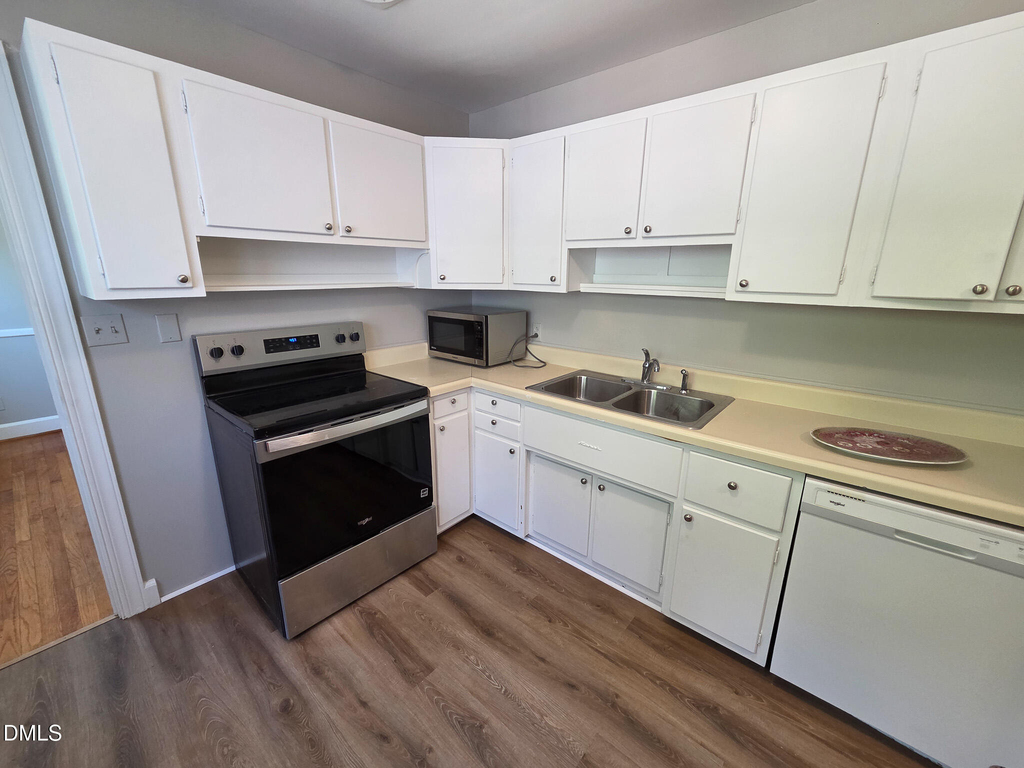 3428 Wade Avenue - Photo 21