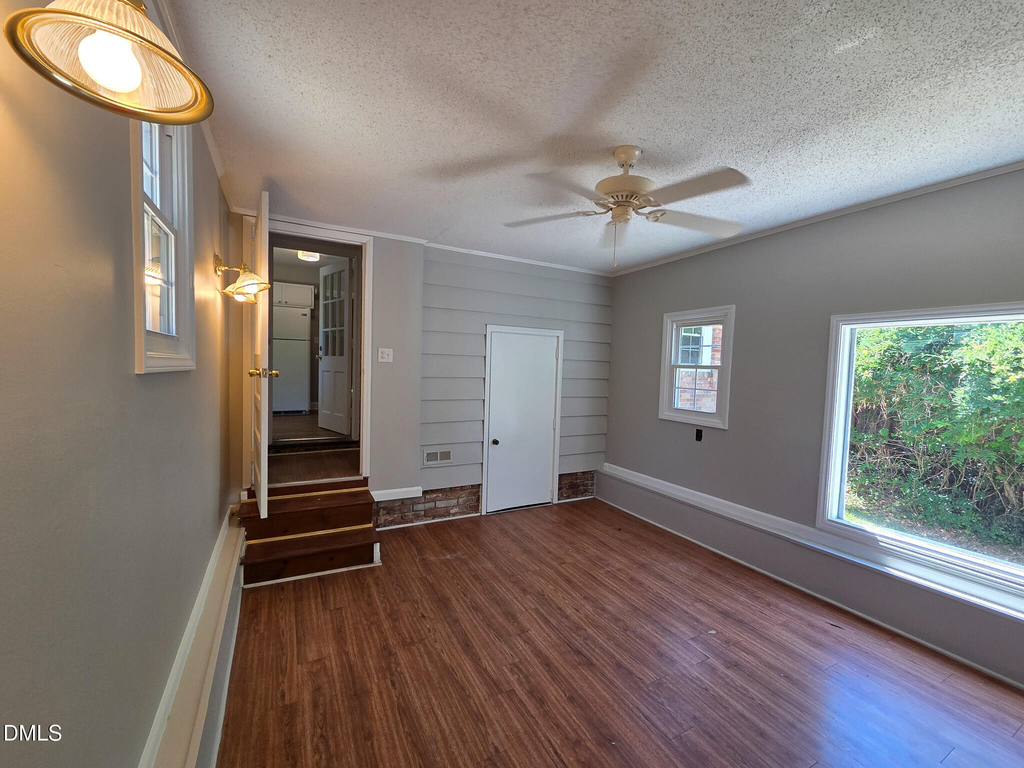 3428 Wade Avenue - Photo 18