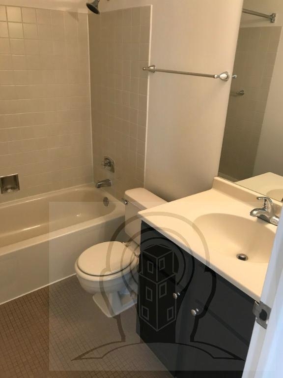 555 W Madison St. - Photo 8