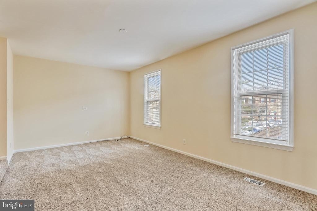 10600 Georgia Avenue - Photo 12