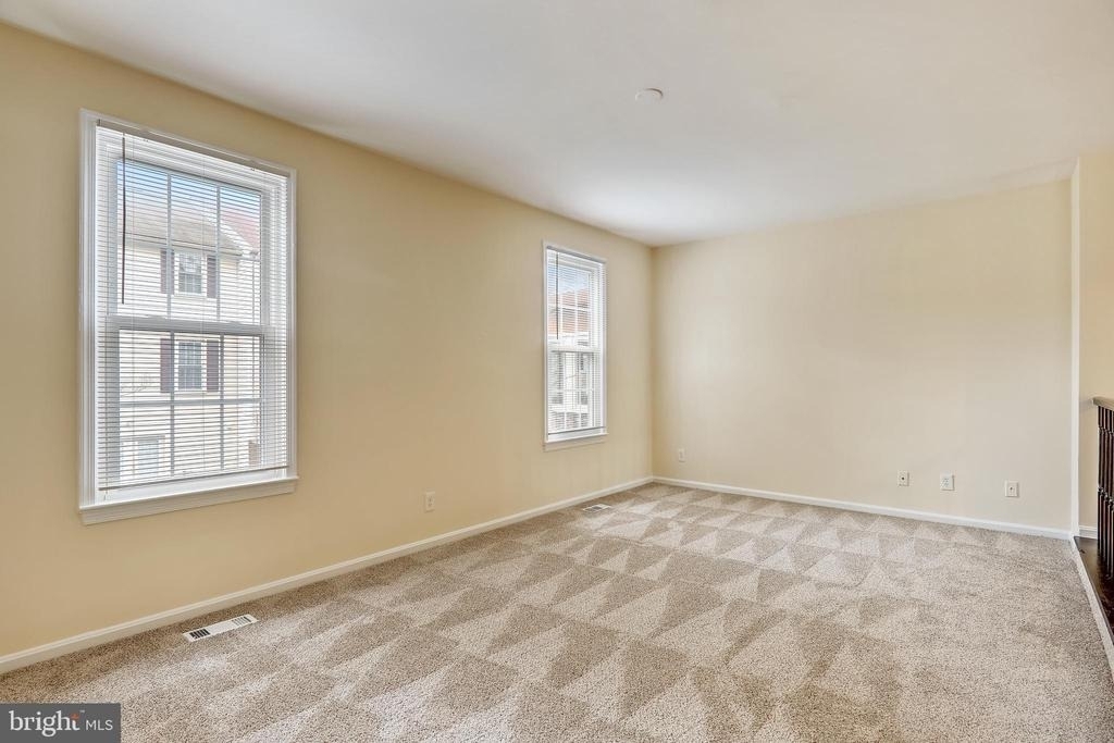 10600 Georgia Avenue - Photo 9