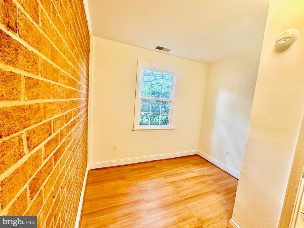 732 Quince Orchard Boulevard - Photo 9