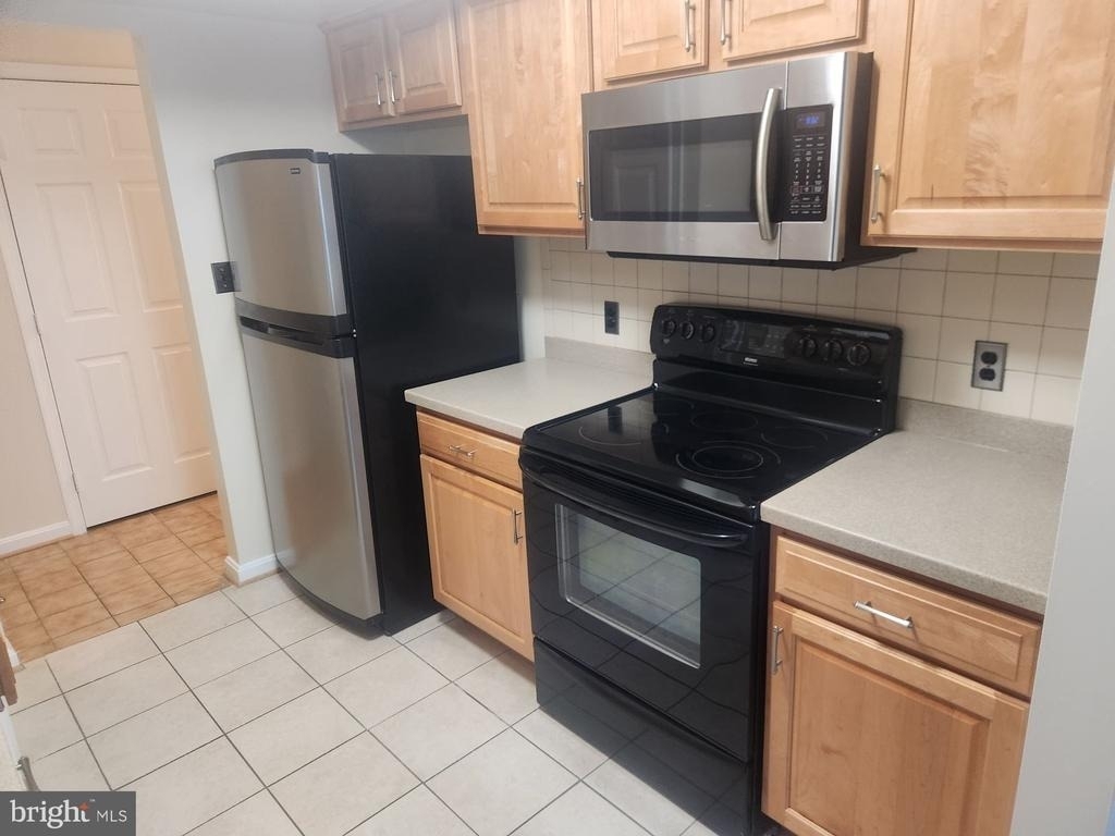 800 Amber Tree Court - Photo 14
