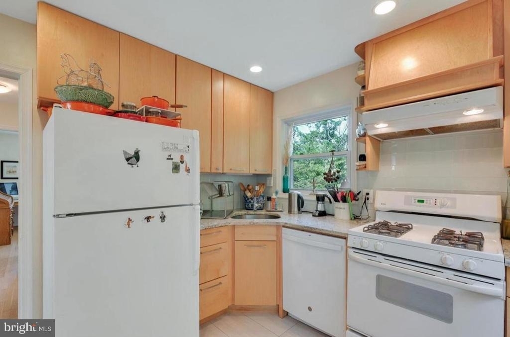 9504 Milstead Drive - Photo 19