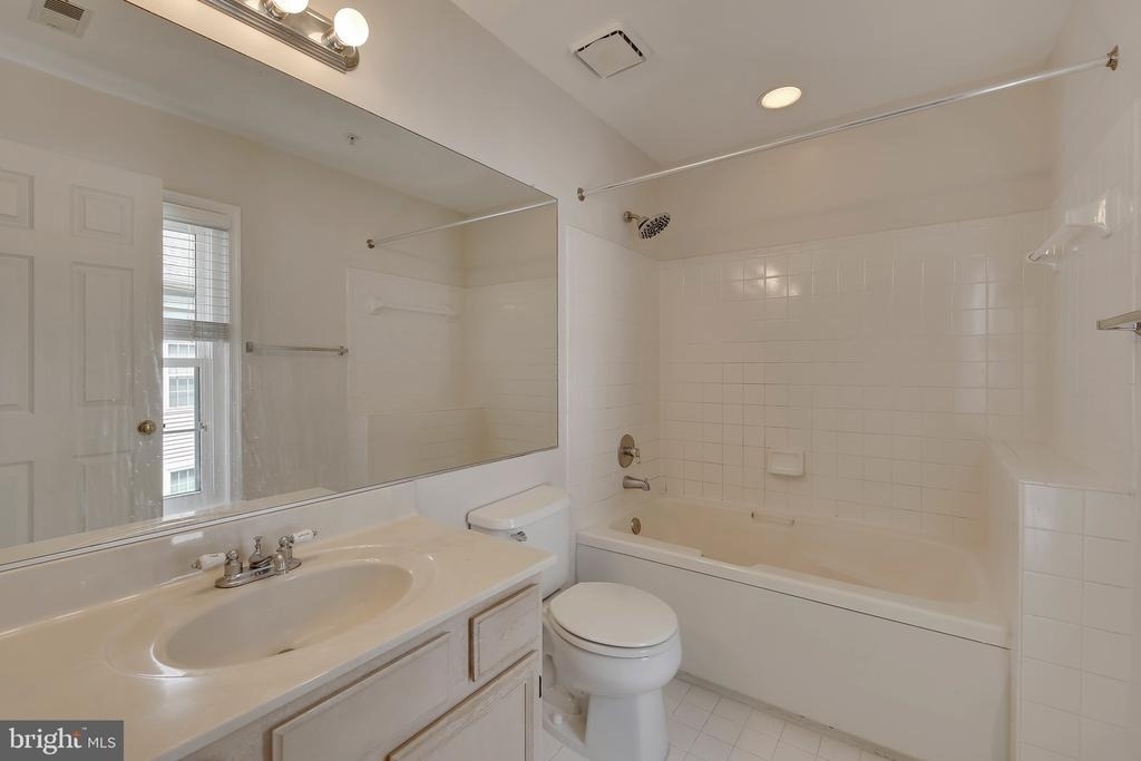 15305 Diamond Cove Terrace - Photo 14