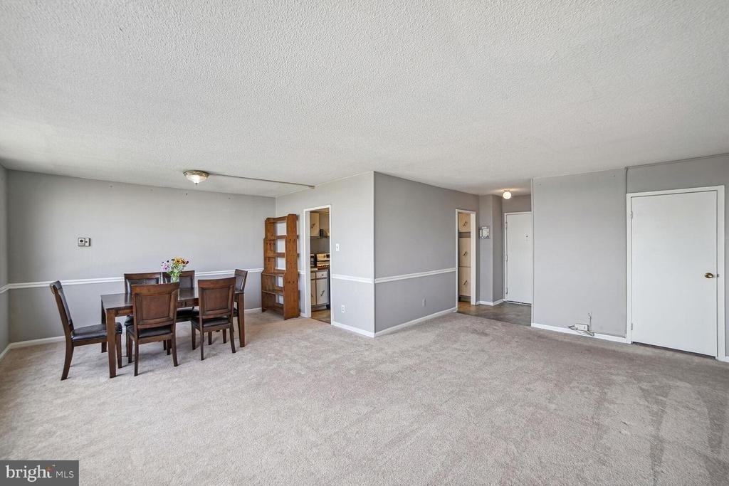 11801 Rockville Pike - Photo 4