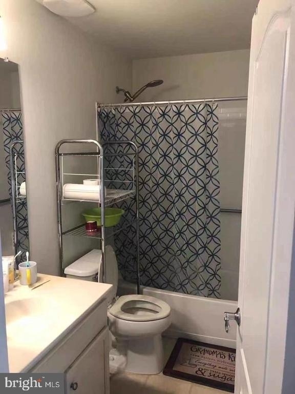 18621 Woodgate Place - Photo 3