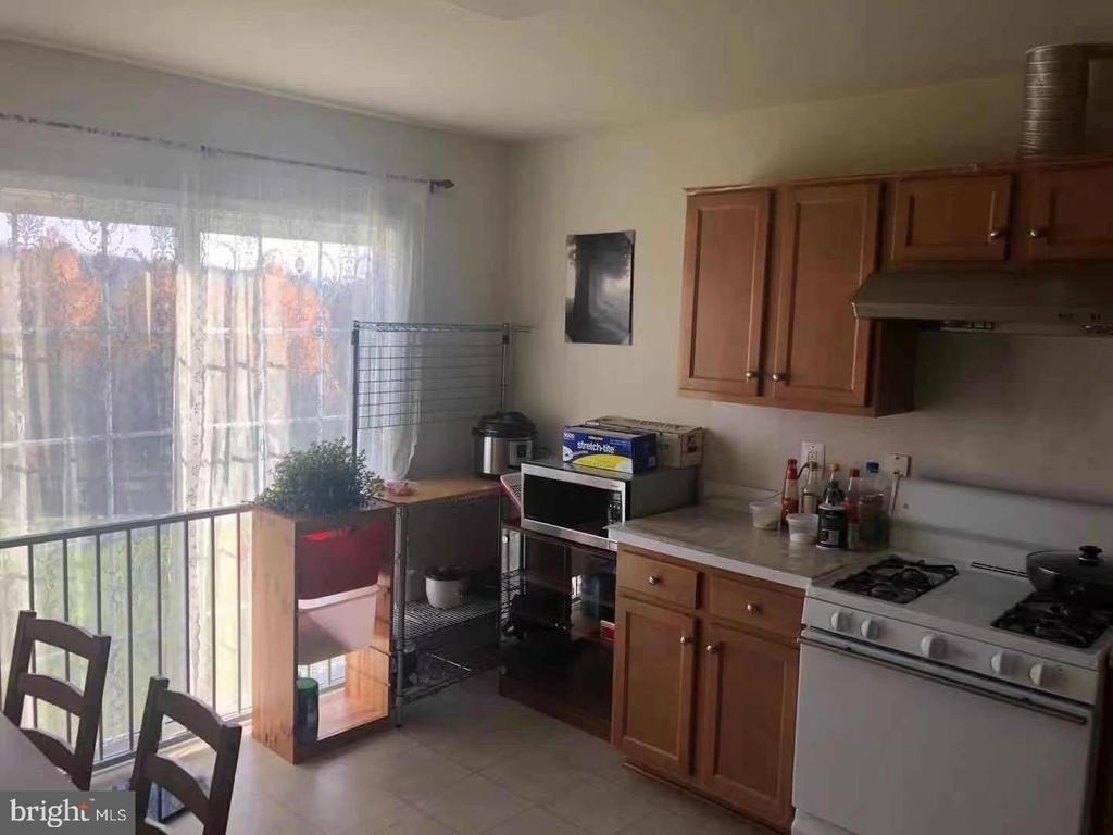 18621 Woodgate Place - Photo 1