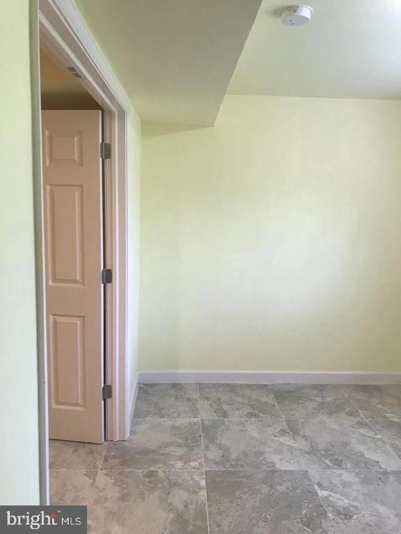 18621 Woodgate Place - Photo 8